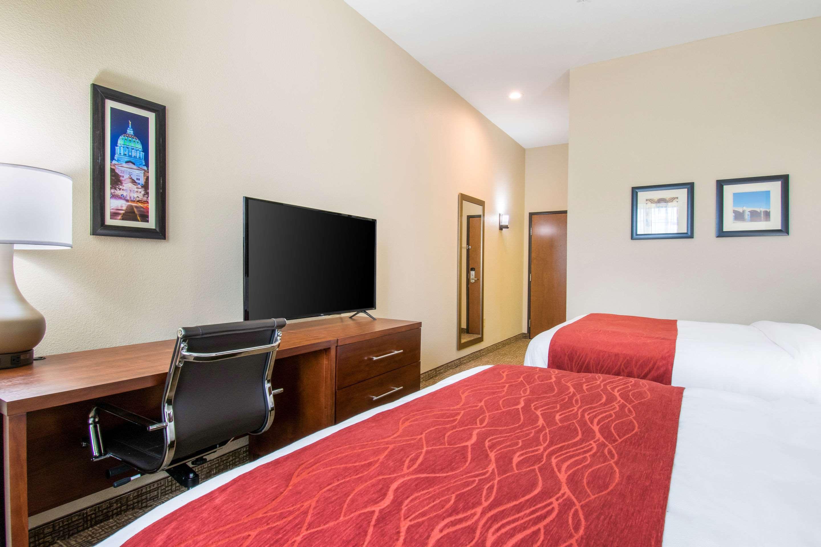 Comfort Inn & Suites Harrisburg - Hershey West Esterno foto