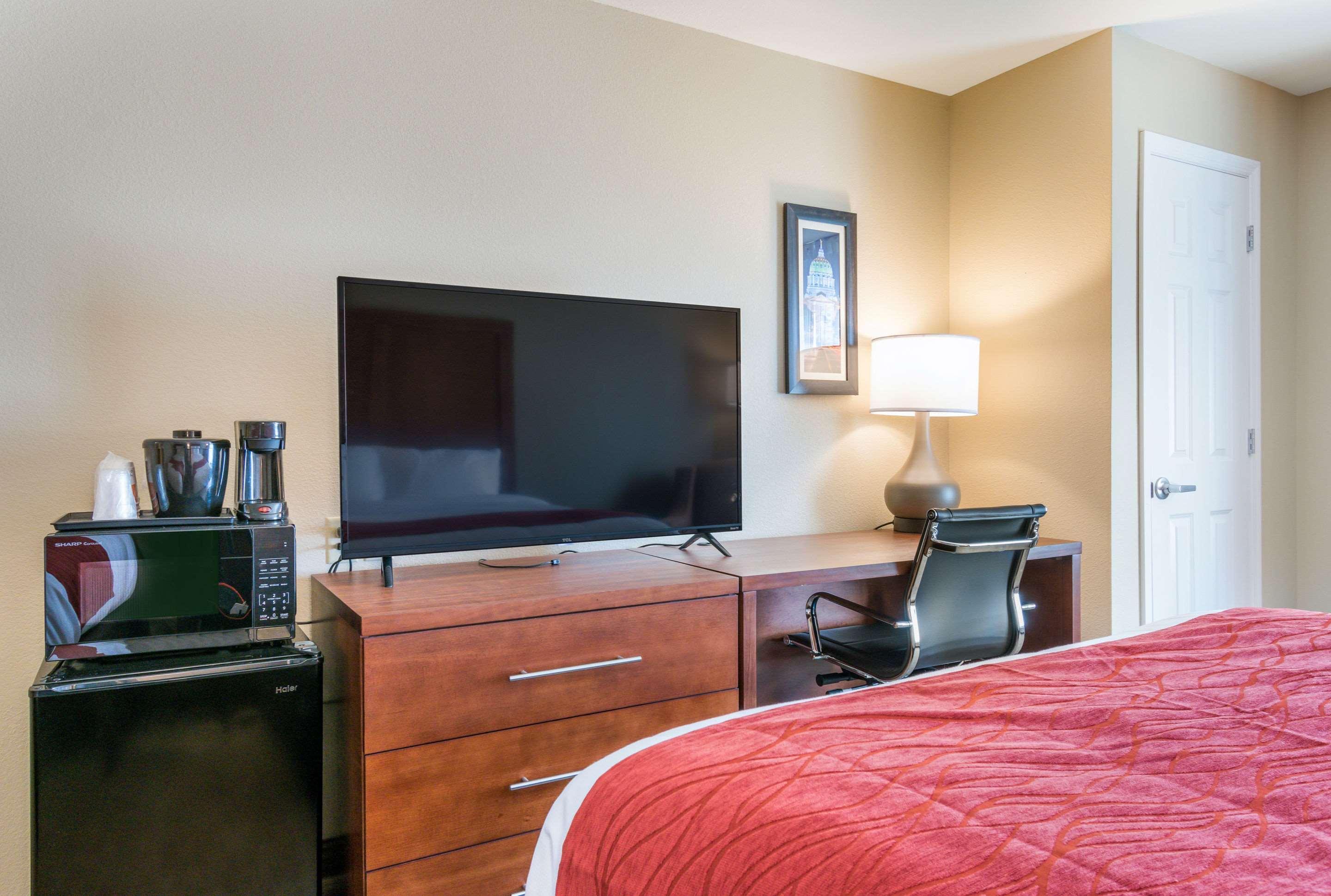 Comfort Inn & Suites Harrisburg - Hershey West Esterno foto