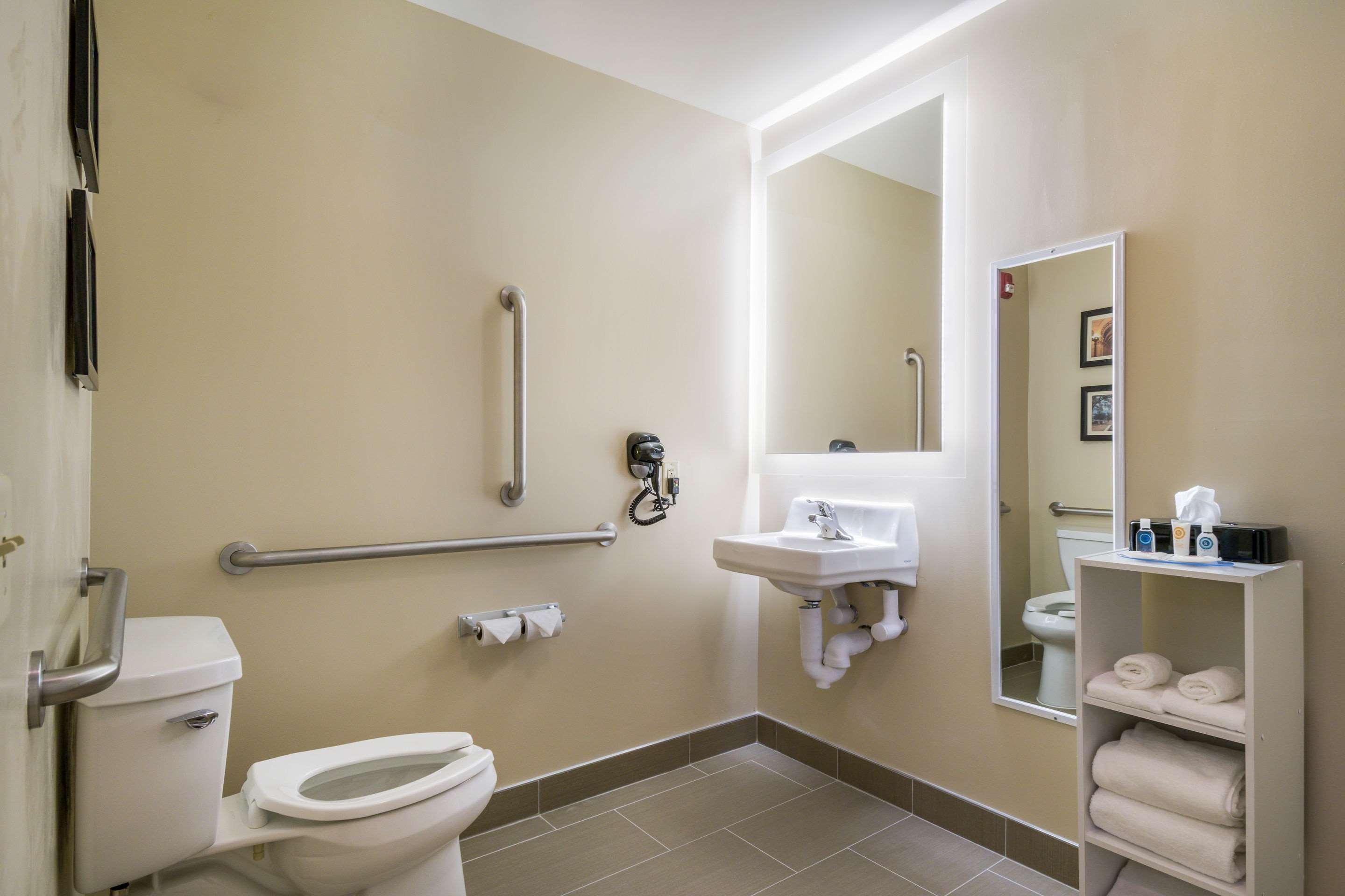 Comfort Inn & Suites Harrisburg - Hershey West Esterno foto