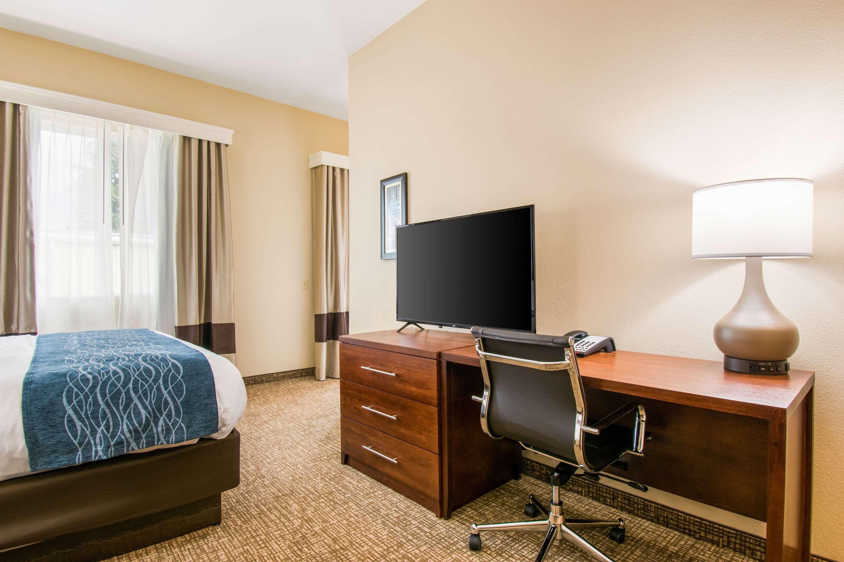 Comfort Inn & Suites Harrisburg - Hershey West Esterno foto