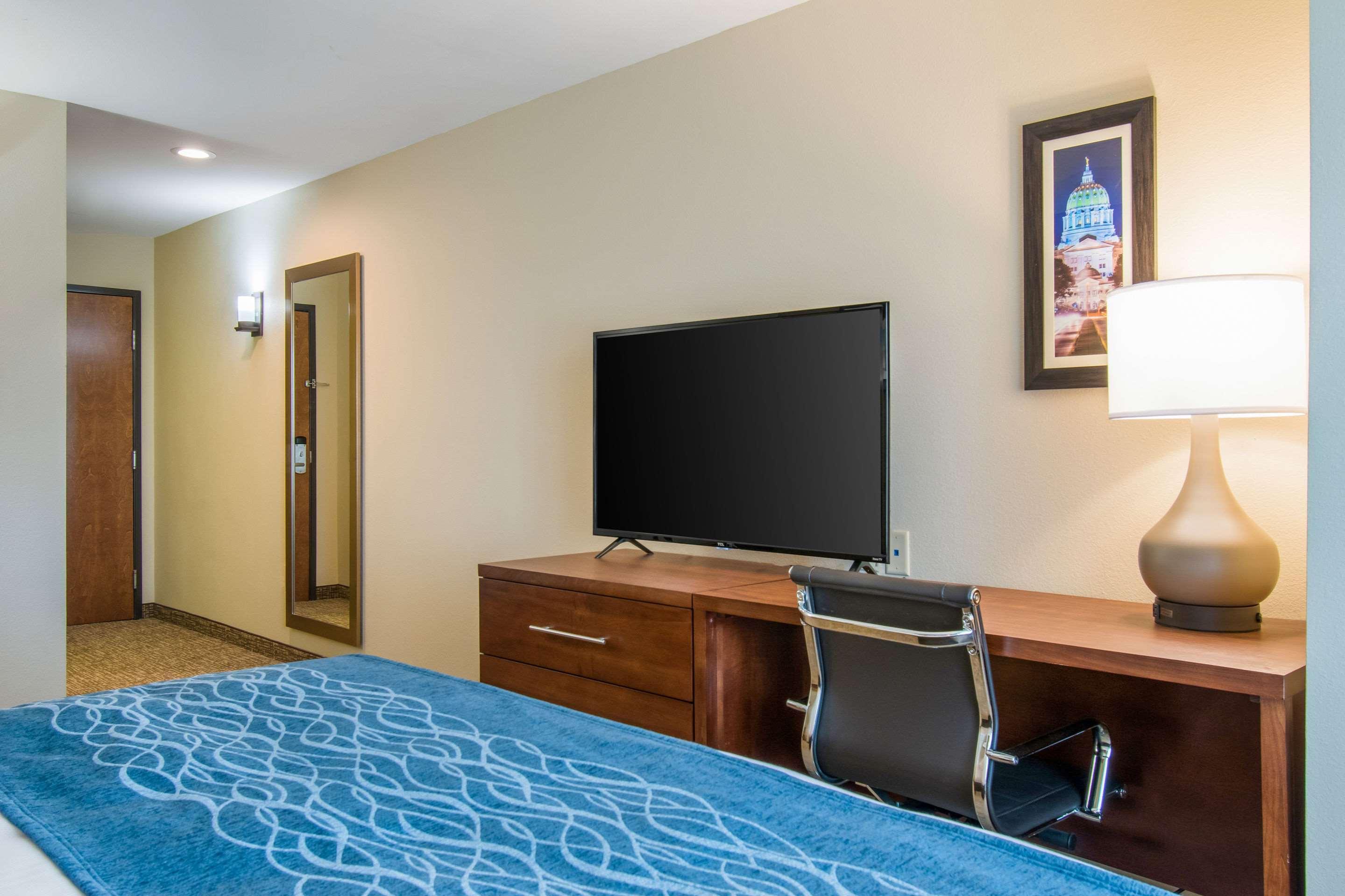 Comfort Inn & Suites Harrisburg - Hershey West Esterno foto
