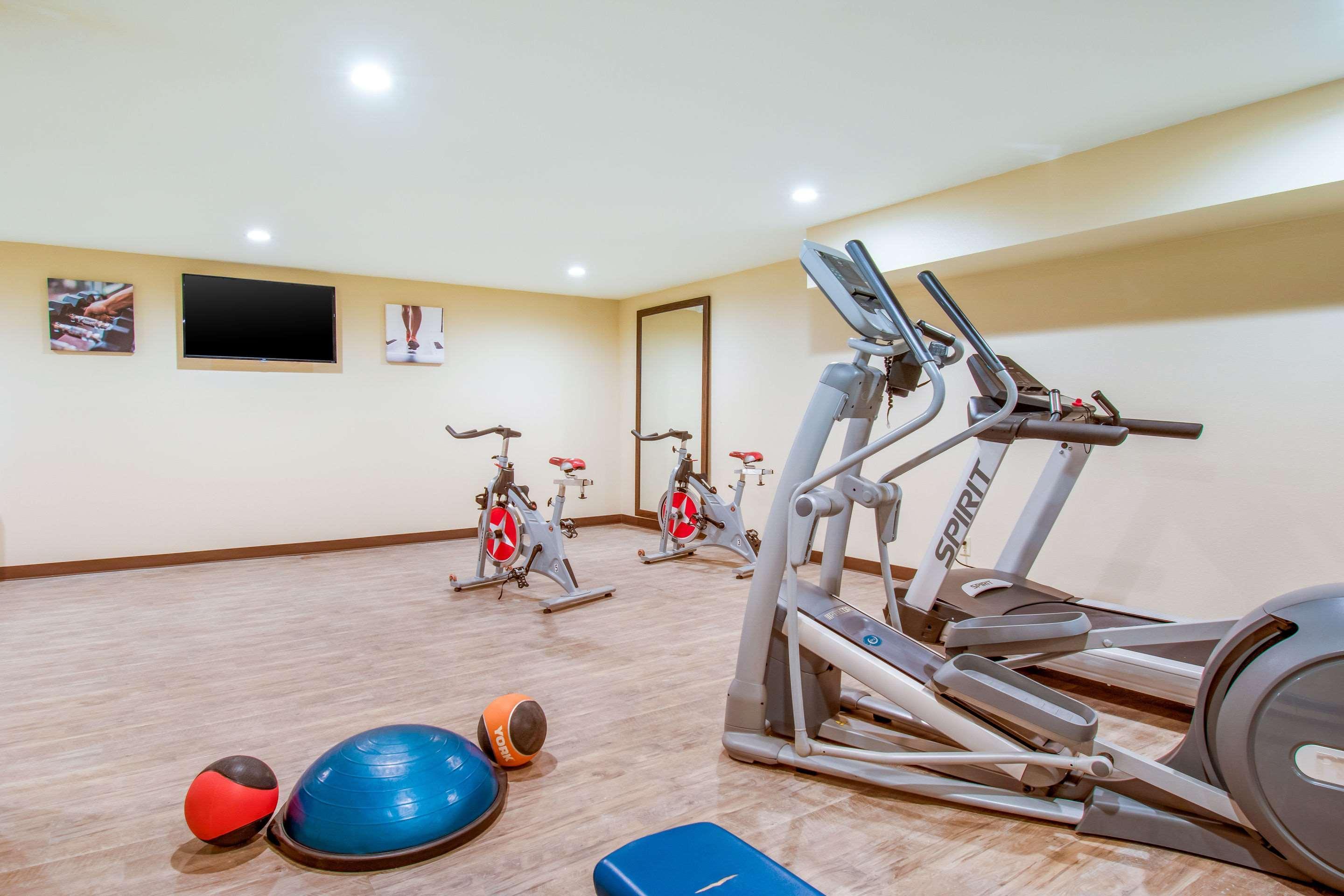 Comfort Inn & Suites Harrisburg - Hershey West Esterno foto