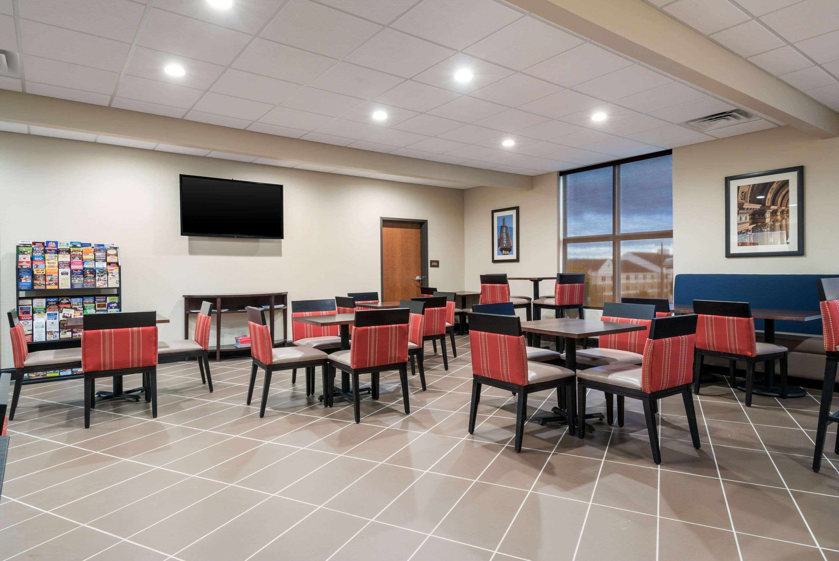 Comfort Inn & Suites Harrisburg - Hershey West Esterno foto