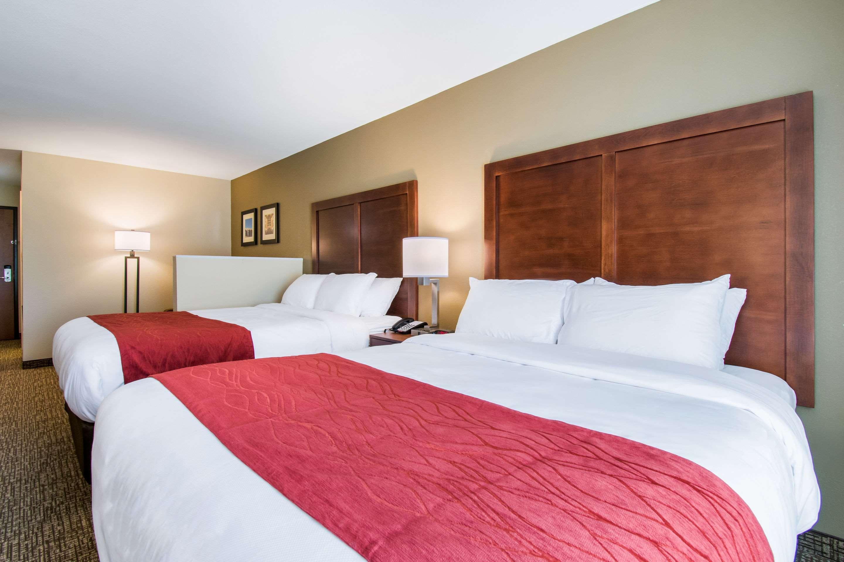 Comfort Inn & Suites Harrisburg - Hershey West Esterno foto