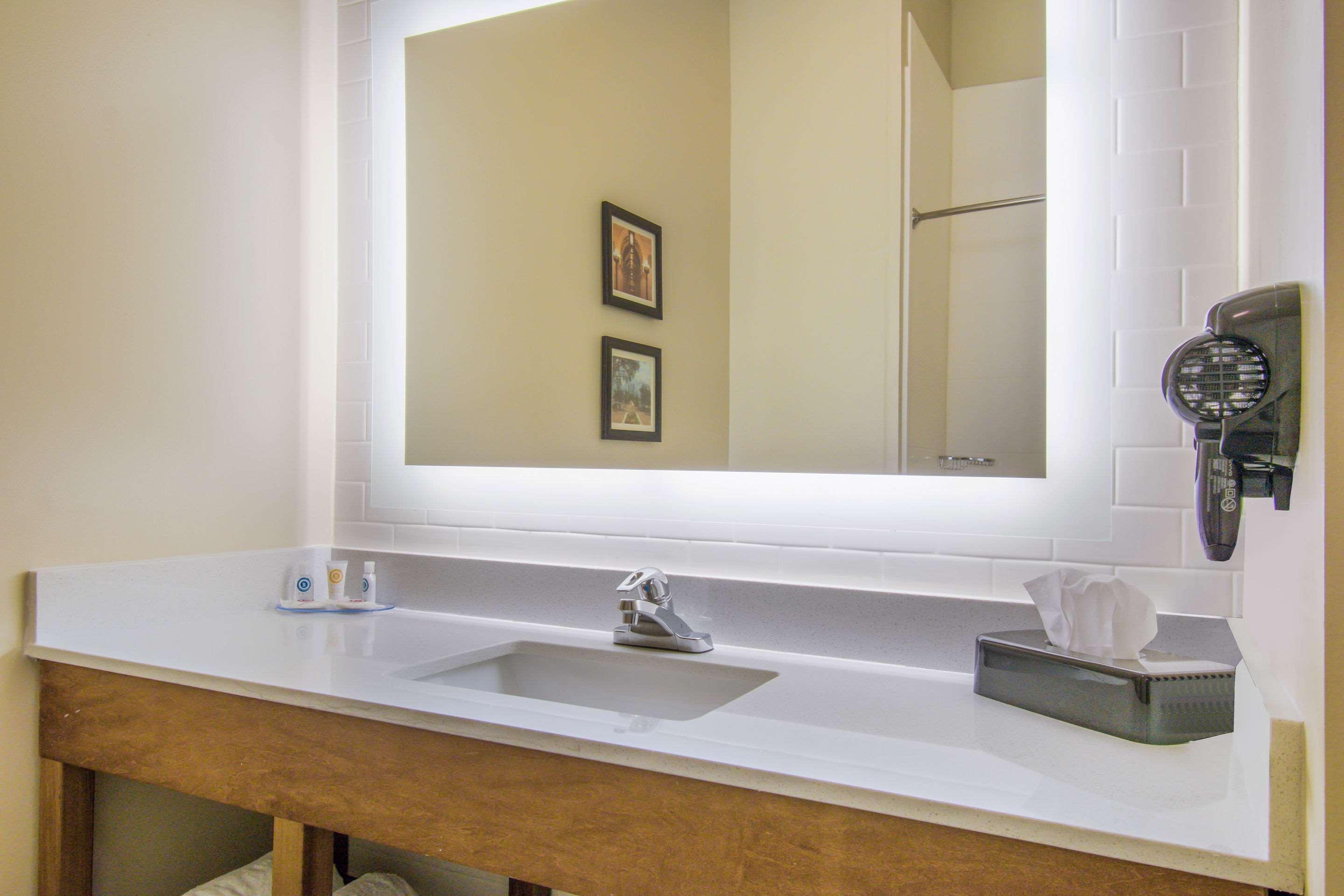 Comfort Inn & Suites Harrisburg - Hershey West Esterno foto