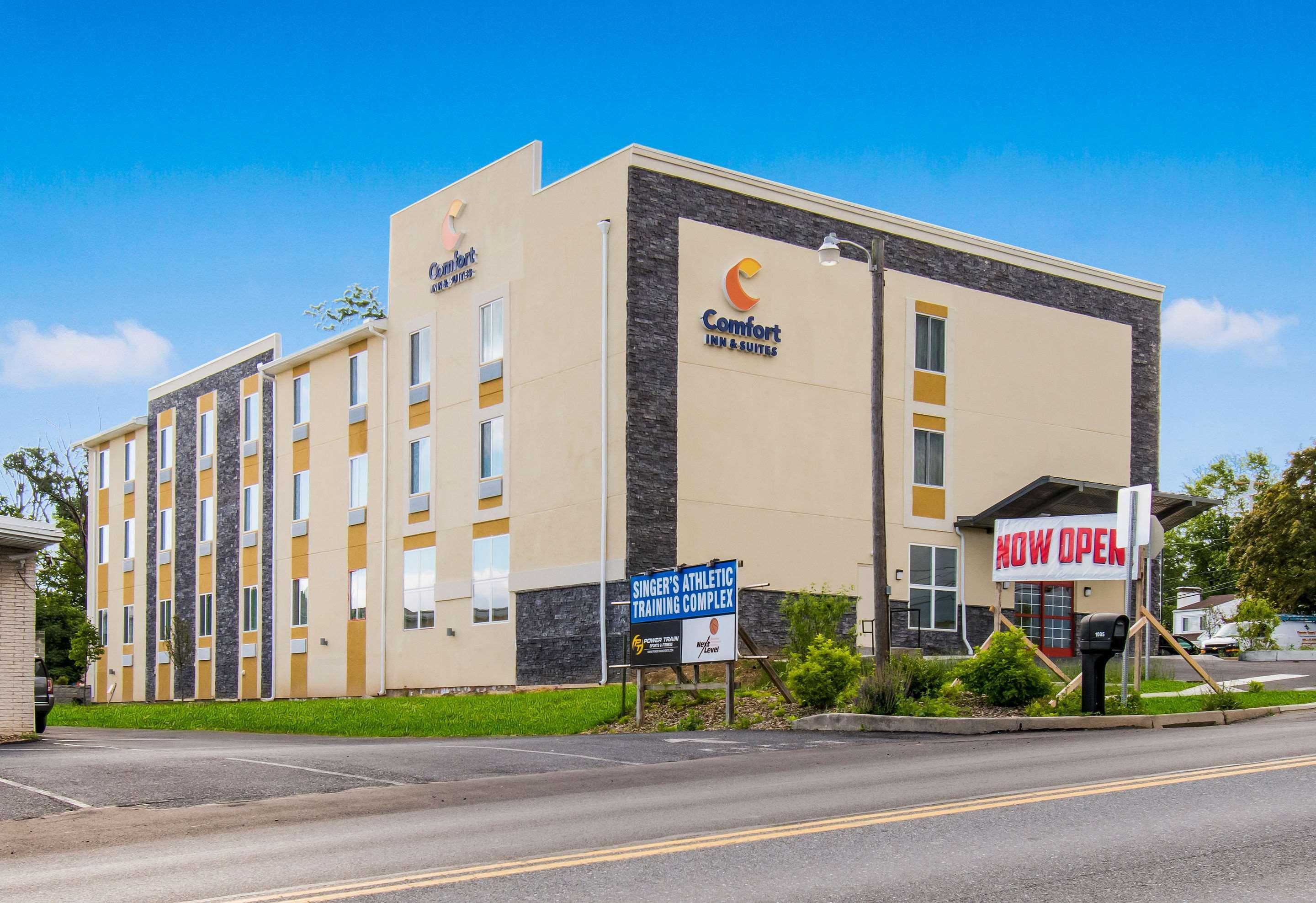 Comfort Inn & Suites Harrisburg - Hershey West Esterno foto
