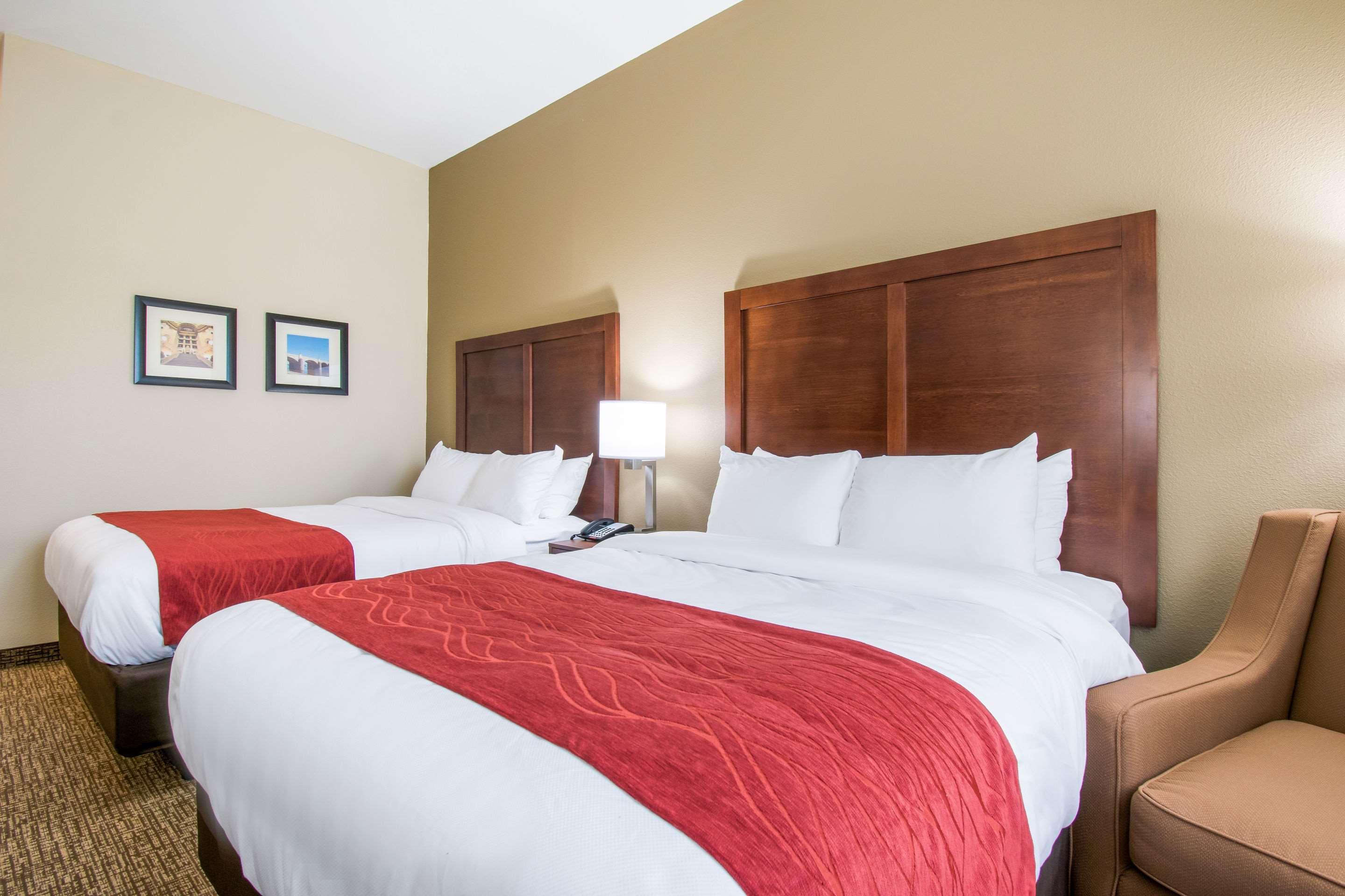 Comfort Inn & Suites Harrisburg - Hershey West Esterno foto