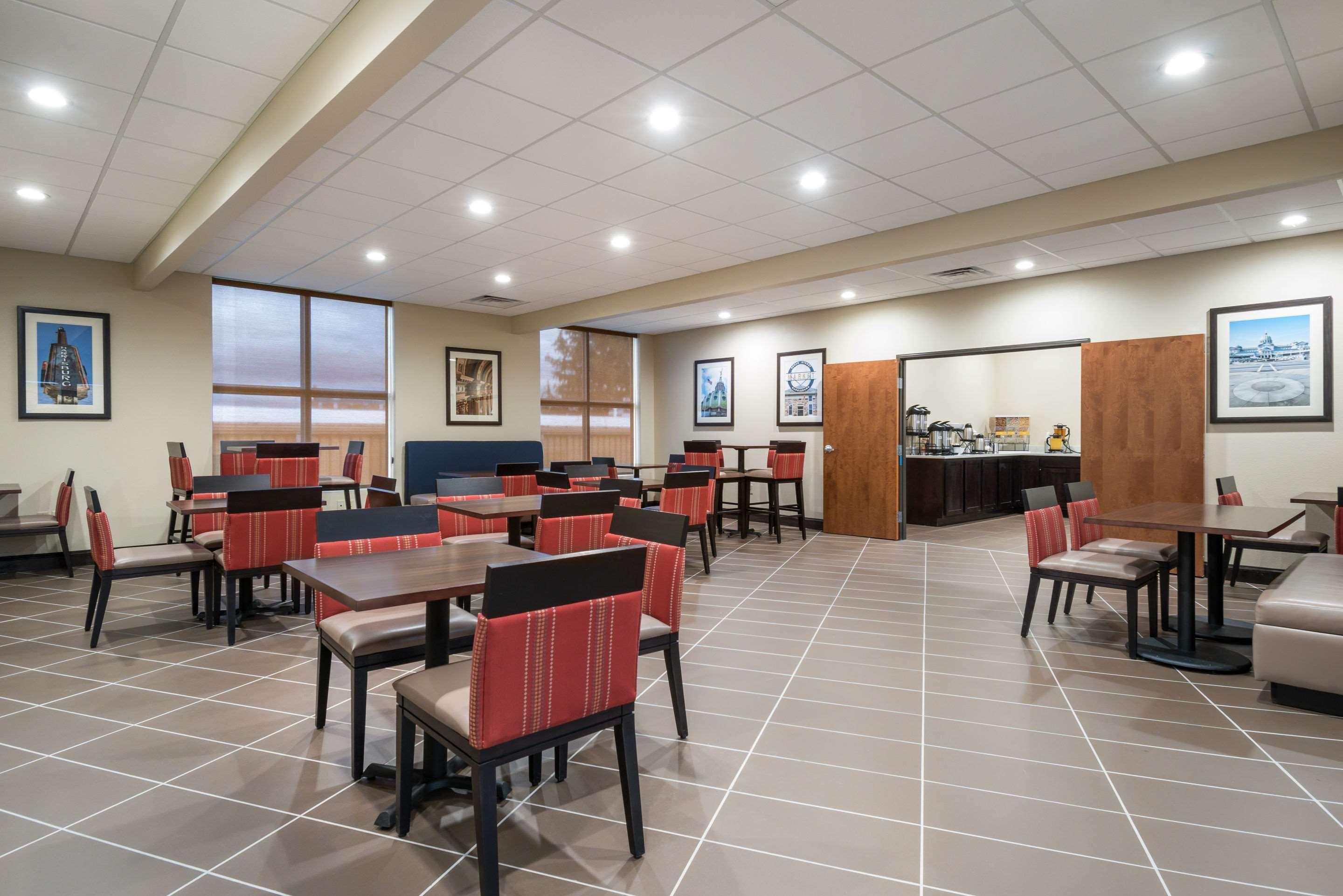 Comfort Inn & Suites Harrisburg - Hershey West Esterno foto