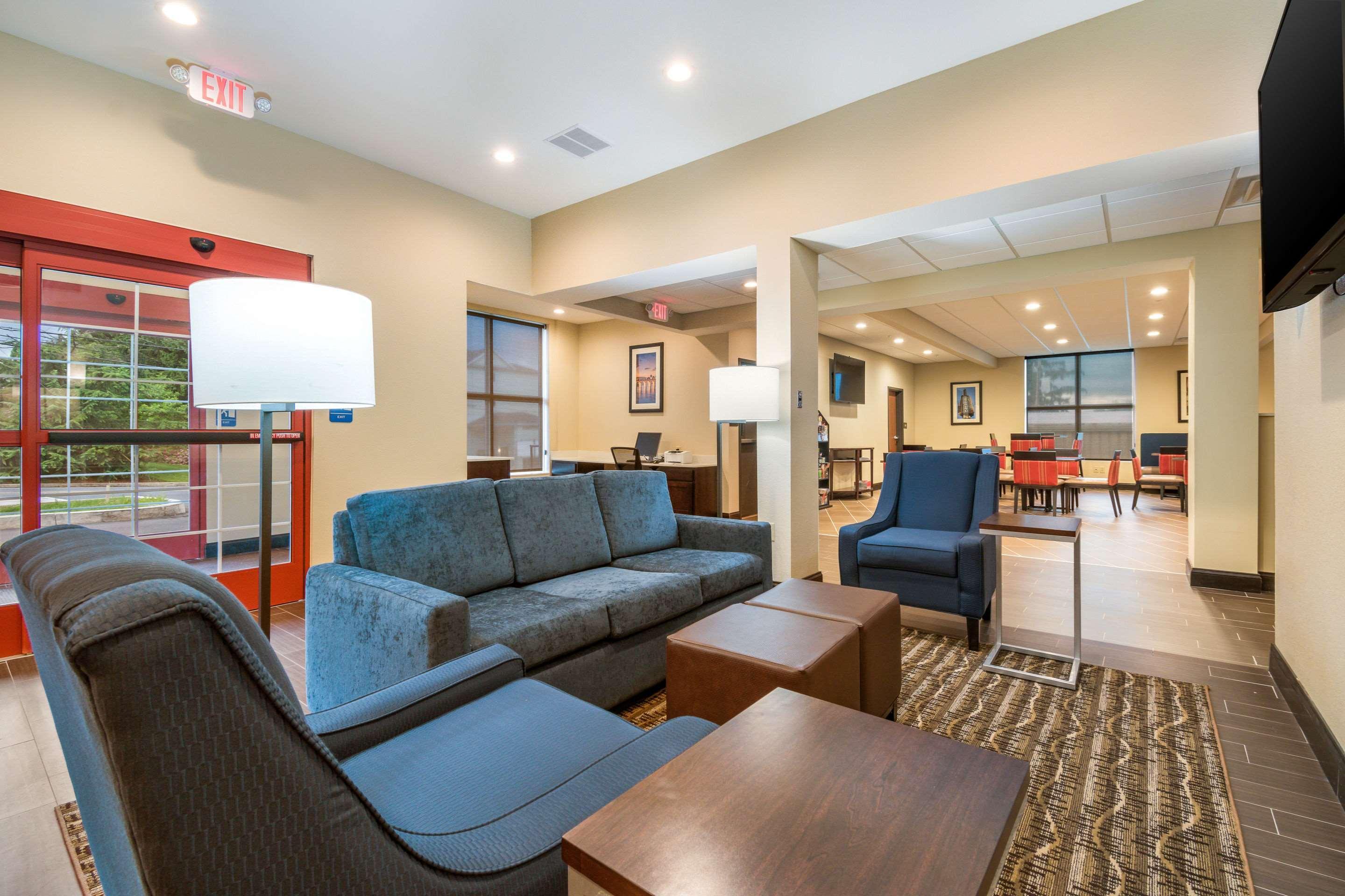 Comfort Inn & Suites Harrisburg - Hershey West Esterno foto